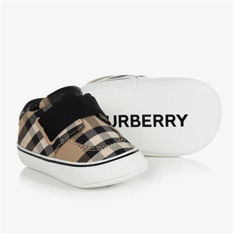 burberry scarpe neonato|burberry baby booties.